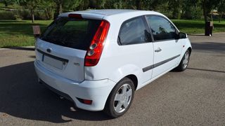 Ford Fiesta 08 Tdci Sport REVISADO y con pegatina