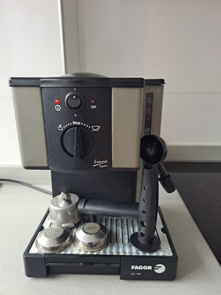 Cafetera Fagor Esencia Espresso CR-282