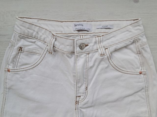 Vaquero cargo bershka blanco