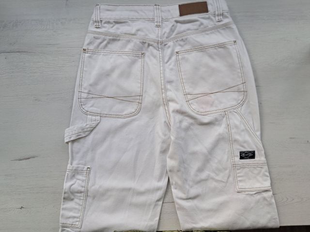 Vaquero cargo bershka blanco