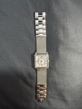 Reloj Guess plateado