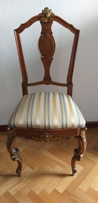 Conjunto 2 Sillas y Descalzadora