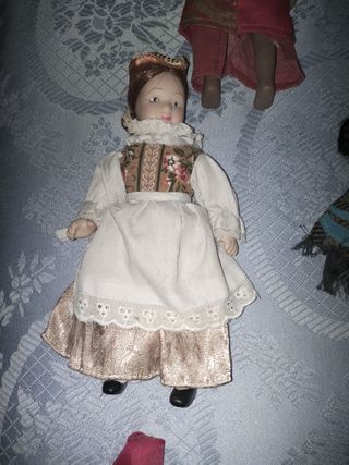 Muñeca de porcelana del mundo