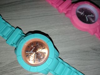 Relojes Flamenco Rosa y Turquesa