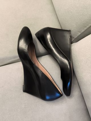 Zapatos de tacón Zara negros