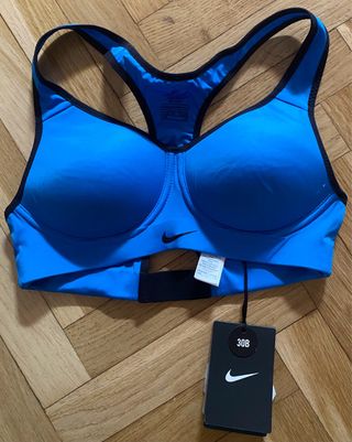 Top deportivo Nike azul nuevo