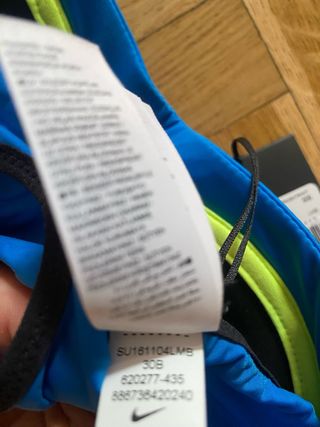 Top deportivo Nike azul nuevo