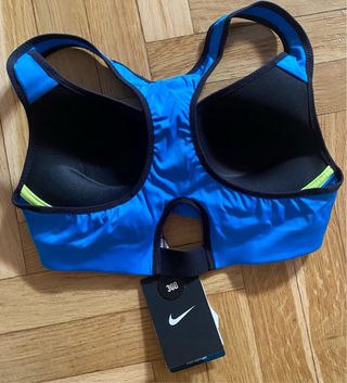 Top deportivo Nike azul nuevo