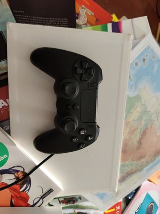 Mando PS4 casi nuevo
