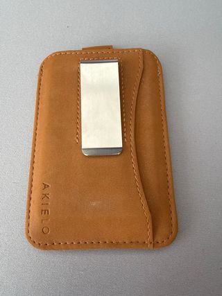Cartera de piel marrón Akiello