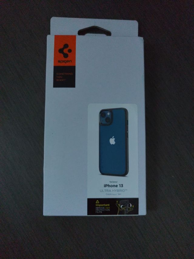 Funda Spigen iPhone 13 Ultra Hybrid Negra Mate