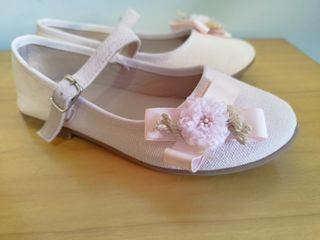 Zapatos niña rosas con lazo y flor