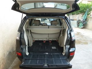 Mitsubishi Outlander 2.2 4WD 7 plazas