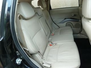 Mitsubishi Outlander 2.2 4WD 7 plazas