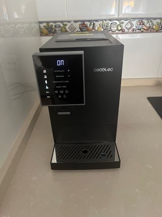 Cafetera Cecotec Cremmaet Compactccino Negra
