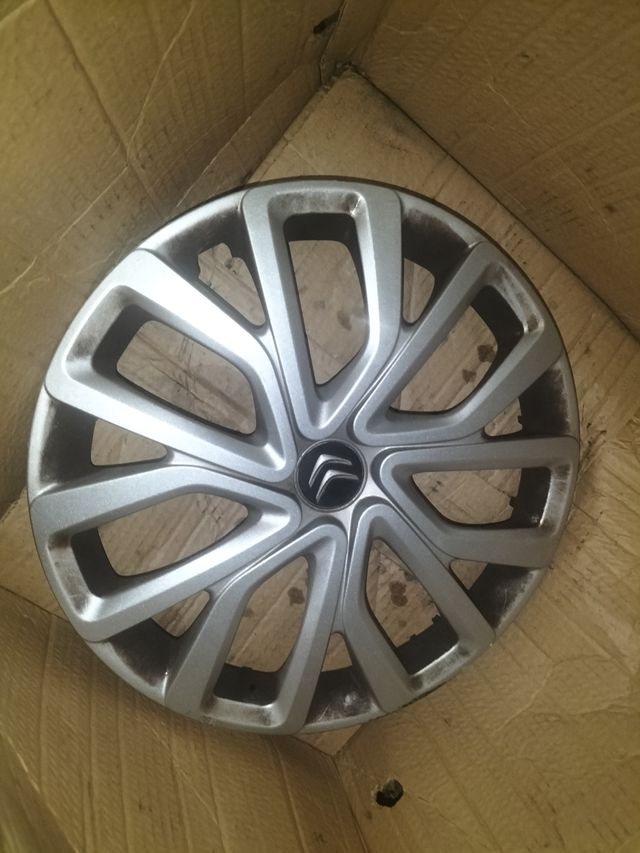 Tapacubos Citroen Berlingo