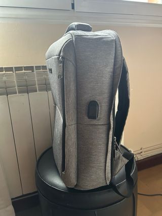 Mochila Rígida Portátil Gris