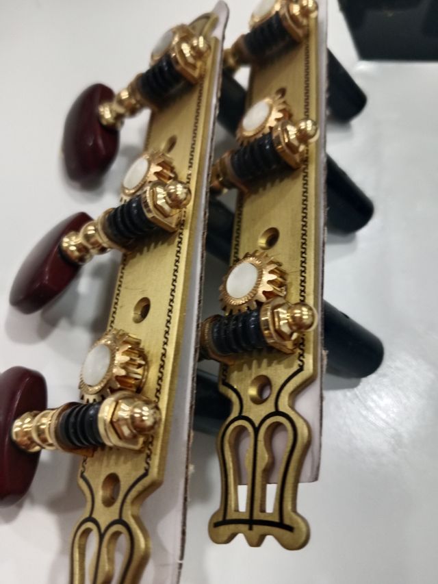 Clavijero Guitarra Flamenca Clásica Dorado