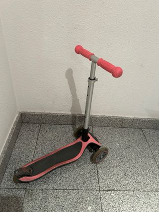 Patinete infantil rosa Decathlon . 