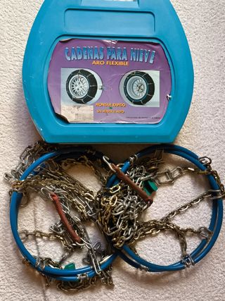 CADENAS DE COCHE PARA LA NIEVE CON ARO FLEXIBLE. 