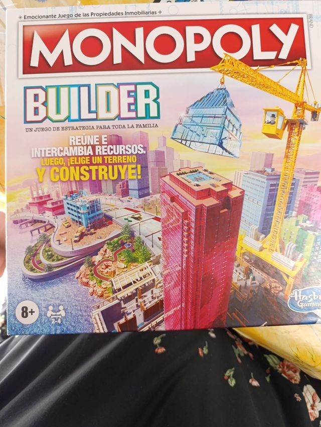 Monopoly Builder Juego la caja tiene un defecto