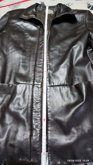 0107 Chaquetón de cuero marrón oscuro