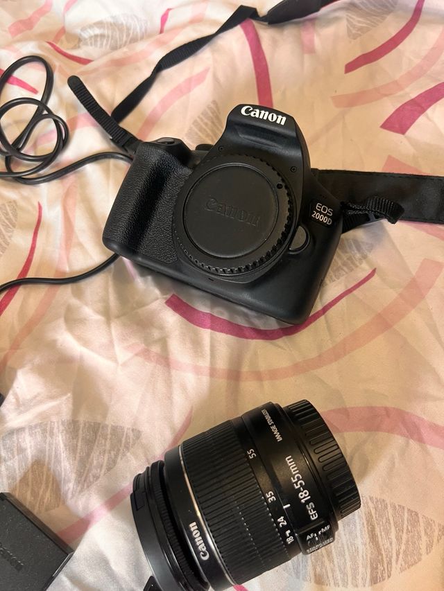 Canon EOS 2000D Cámara DSLR Negra