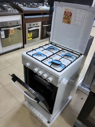 Cocina 4 fuegos Nevir