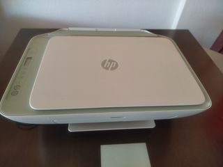 Impresora HP DeskJet 2722e