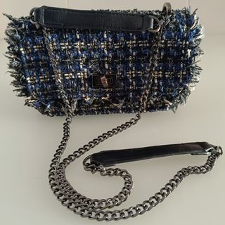 Bolso de tweed con cadena