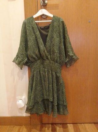 Vestido Zara verde estampado
