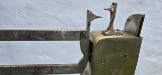 Báscula Farmacia Antigua Alfonso García . Recogida