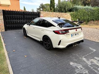Honda Civic Type R FL5 – Pack Carbono - Oct/2024