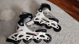 Patines Niña Talla 32-35 + Protecciones y Bolsa.