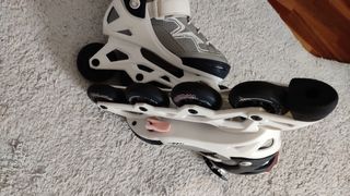 Patines Niña Talla 32-35 + Protecciones y Bolsa.