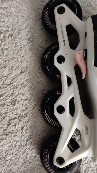 Patines Niña Talla 32-35 + Protecciones y Bolsa.