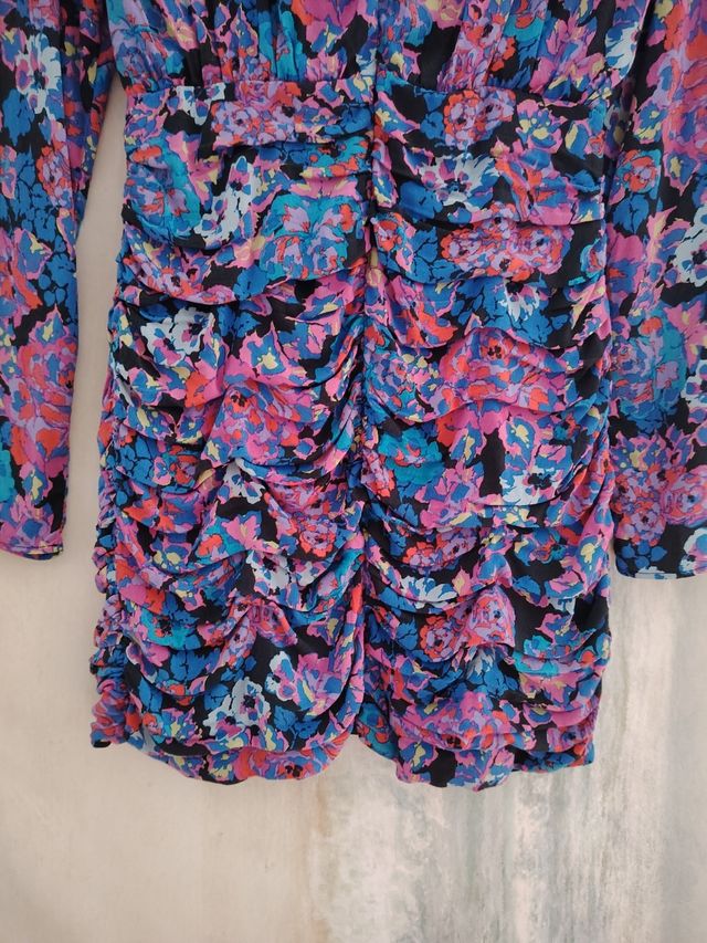 Vestido floral Zara