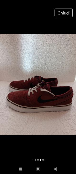 Scarpe Nike scamosciate  taglia 37,5 bordeaux