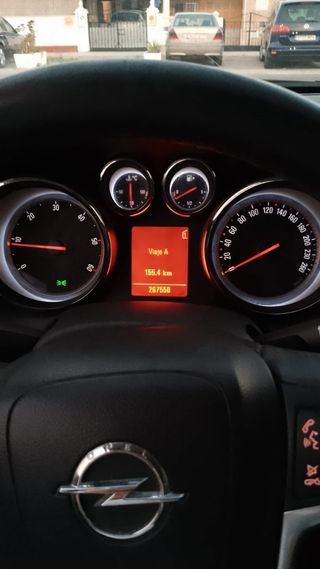 Opel Astra 2010