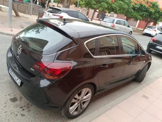 Opel Astra 2010