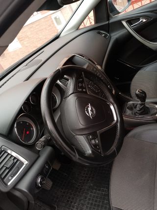 Opel Astra 2010