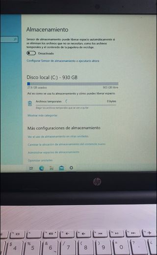 HP Laptop Blanco y Negro