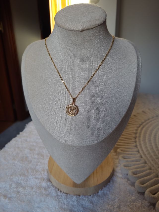 Cadena y Colgante Louis Vuitton Inspiración Acero