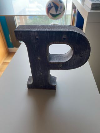 Lámpara Letra P Luminosa Ikea Madera