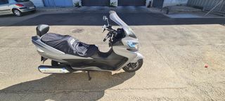 Suzuki Burgman 400cc - Como Nueva