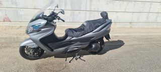Suzuki Burgman 400cc - Como Nueva