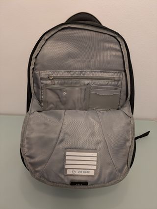 Mochila Tech Air Beige y Negra