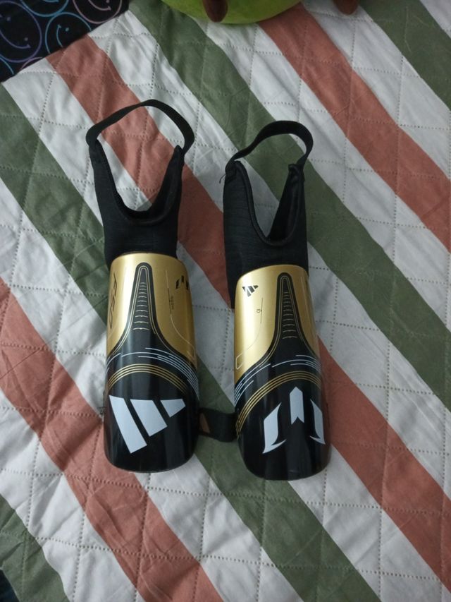 Espinilleras Messi Niño Fútbol Adidas