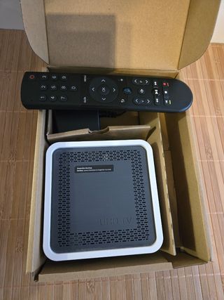 Desco UHD 4K Movistar con mando vocal