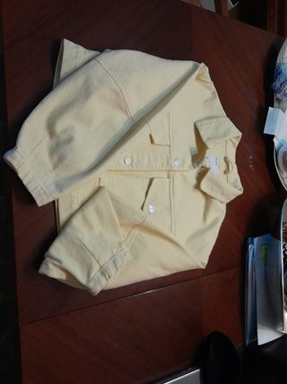 Cazadora vaquera amarilla Bershka Talla S